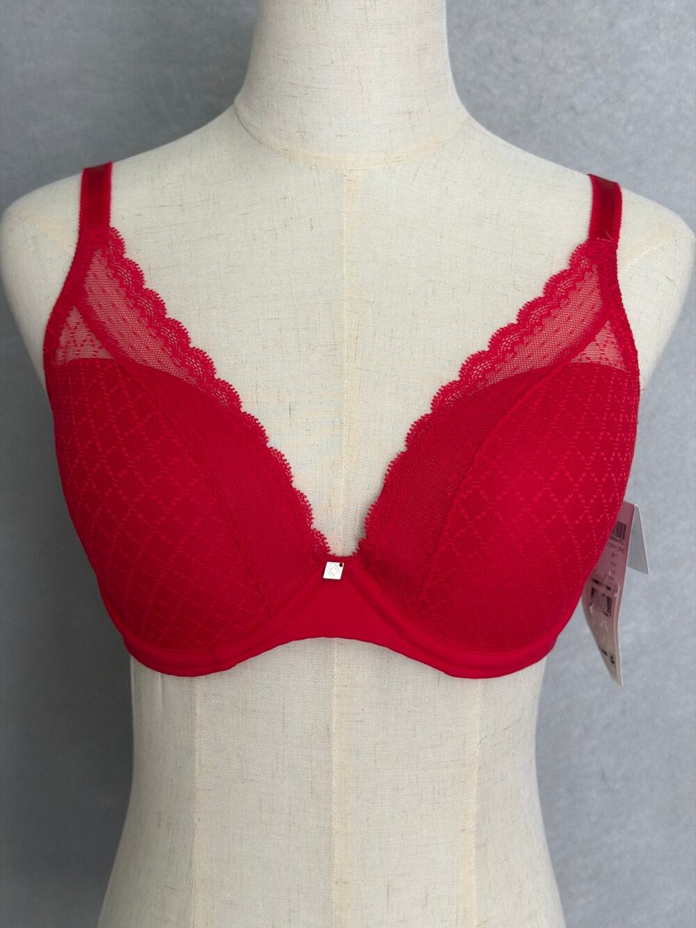 Chantelle Norah Chic T-shirt Bra Convertible Plunge in Poppy Women's 32DDD NEW